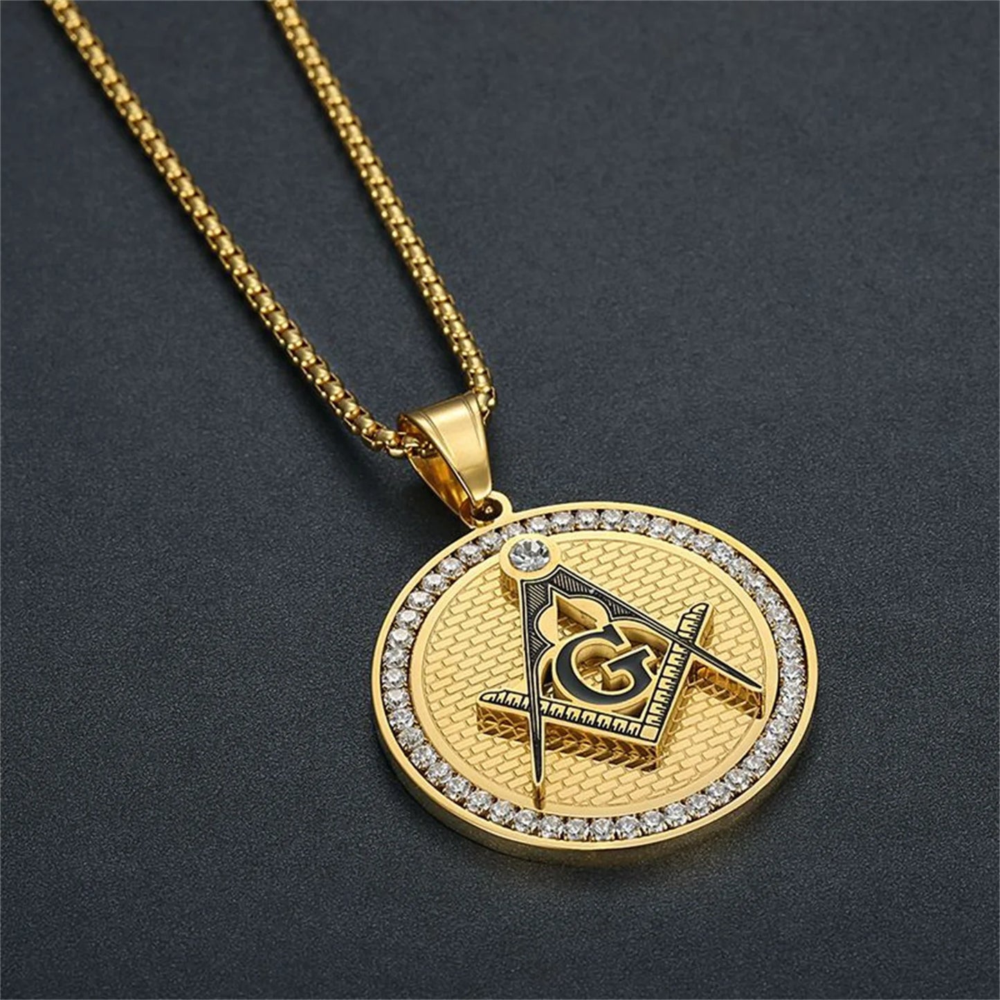 Fashion Mason Freemason Pendant, Gold Color Stainless Steel, Masonic Amulet, Round Necklace for Men,Illuminati Jewelry Gift